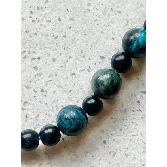 Handcrafted 22" Hand-Painted Glass Bead Necklace With Elegant Toggle Clasp - Picture 3 of 6